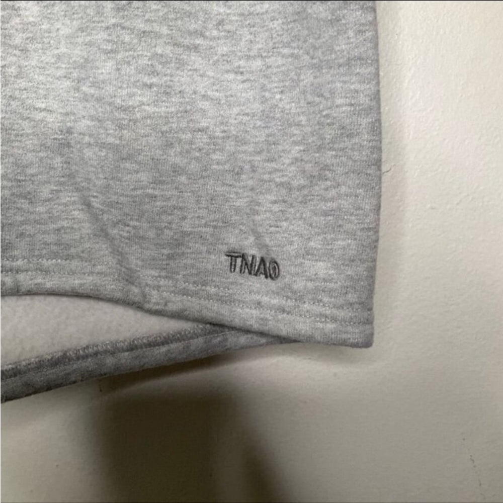 Aritzia TNA Sweatfleece Cozy Fleece Perfect Fit Shorts Gray Small - Picture 5 of 5
